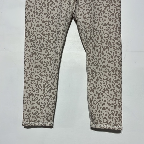 Evolution and Creation High Rise Mia Cream Leopard Leggings Size Small - Picture 3 of 6